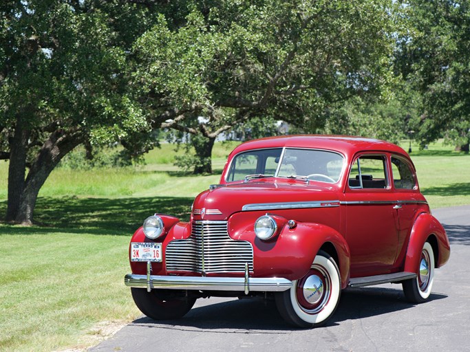 1940 Chevrolet Special DeLuxe Two-Door Town Sedan