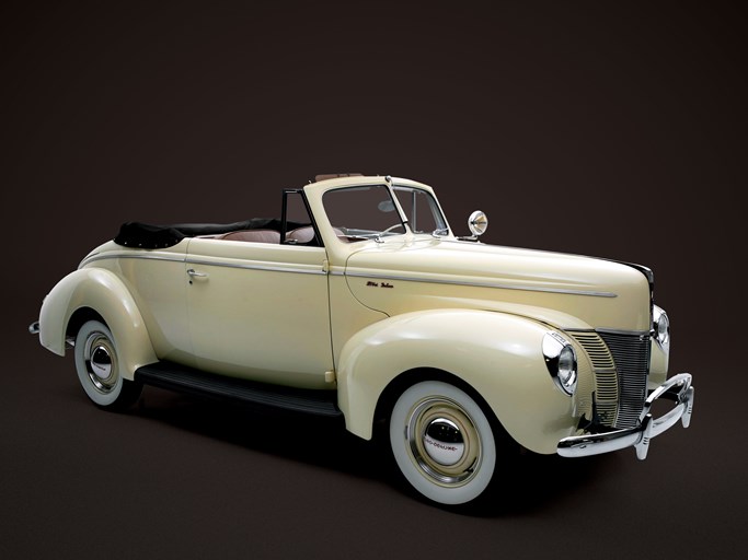 1940 Ford Deluxe Convertible Coupe