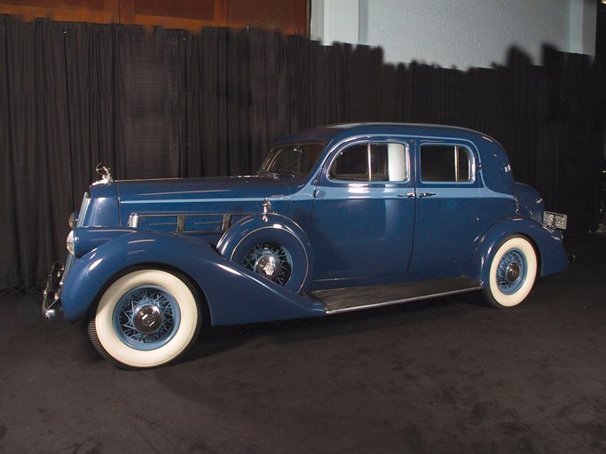 1936 Pierce-Arrow V12 Model 1602 Sedan