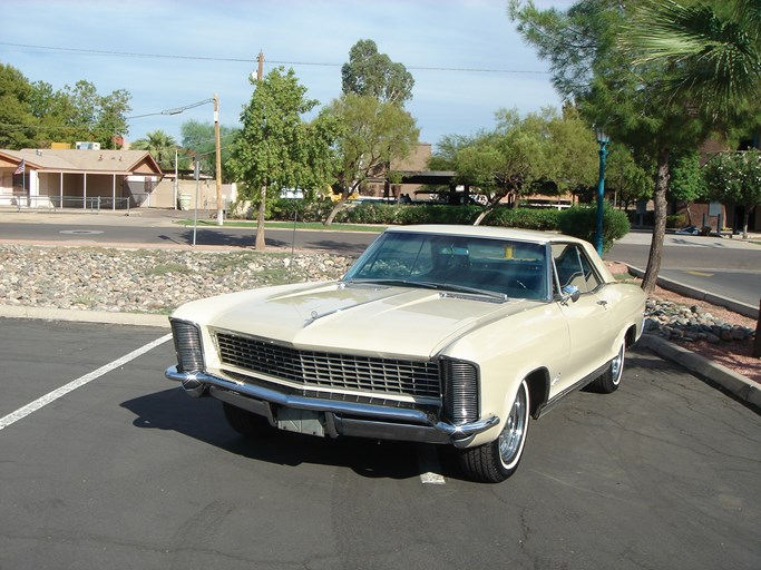 1965 Buick Riviera 2D