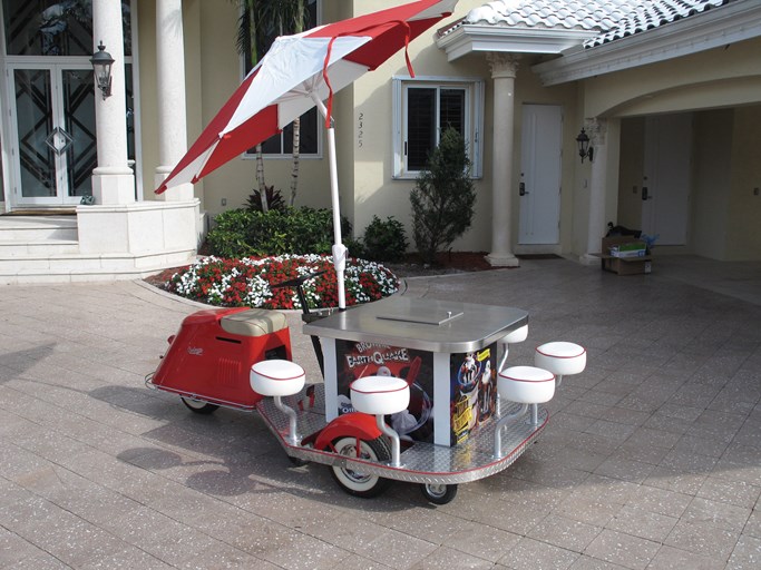 1951 Cushman Ice Cream Cart