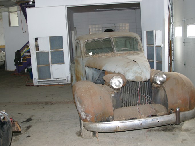 1939 Cadillac Model 61 Coupe