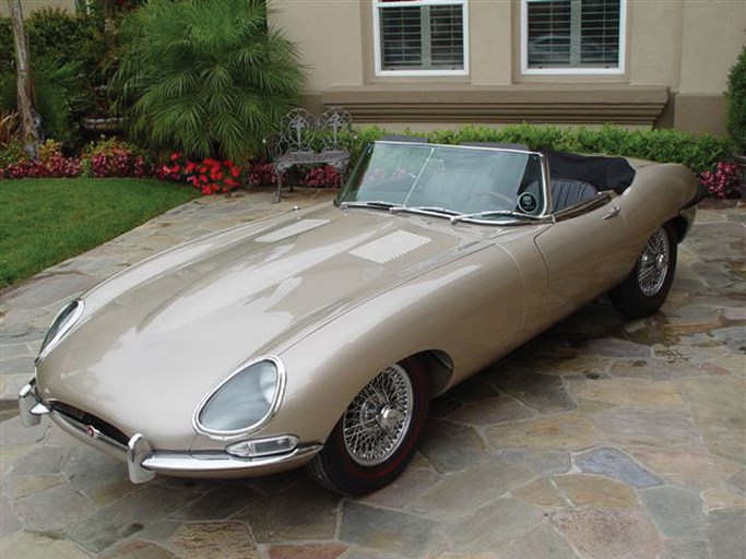 1967 Jaguar Series I E-Type Roadster