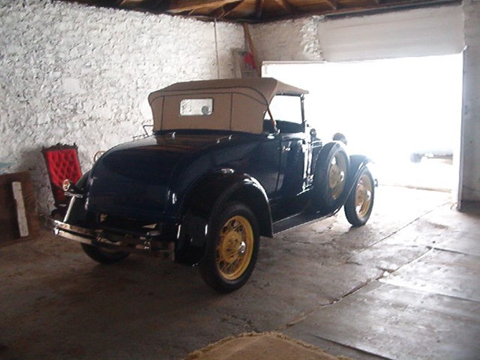 1930 Ford Model A Deluxe Roadster