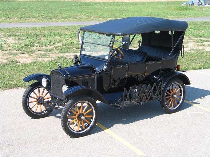 1922 Ford Model T Touring