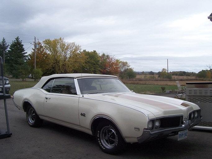 1969 Oldsmobile Cutlass 442 Convertible