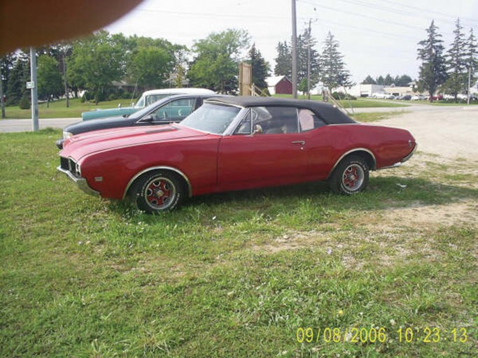 1968 Oldsmobile Cutlass Supreme Convertible