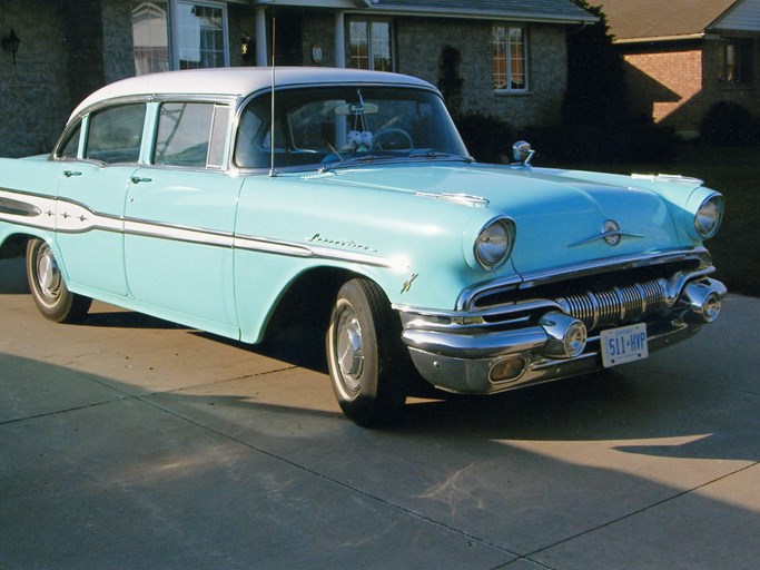 1957 Pontiac Laurentian 4D
