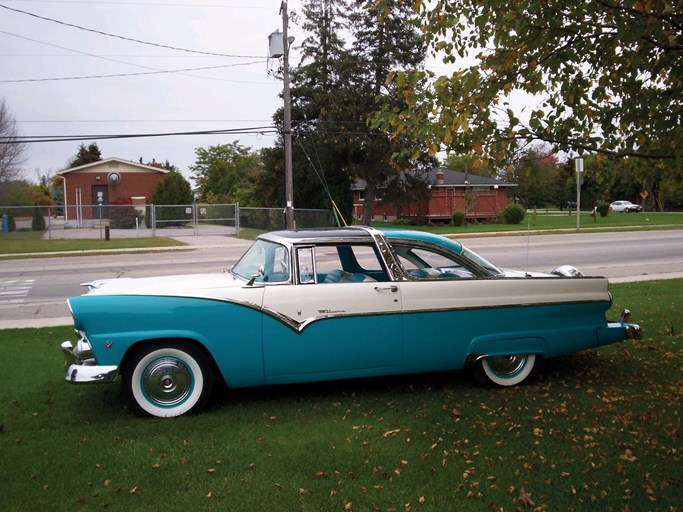 1955 Ford Fairlane Crown Victoria