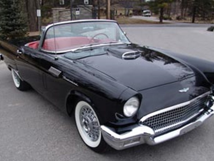 1957 Ford Thunderbird