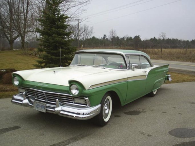 1957 Ford Fairlane Hard Top