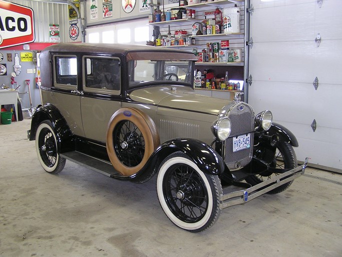 1929 Ford Towncar 4 Door