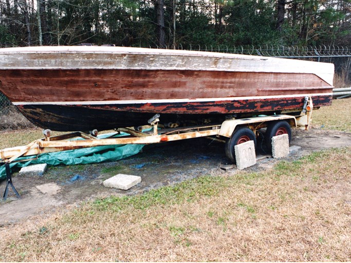 1957 Chris Craft Capri 21' Runabout Boat