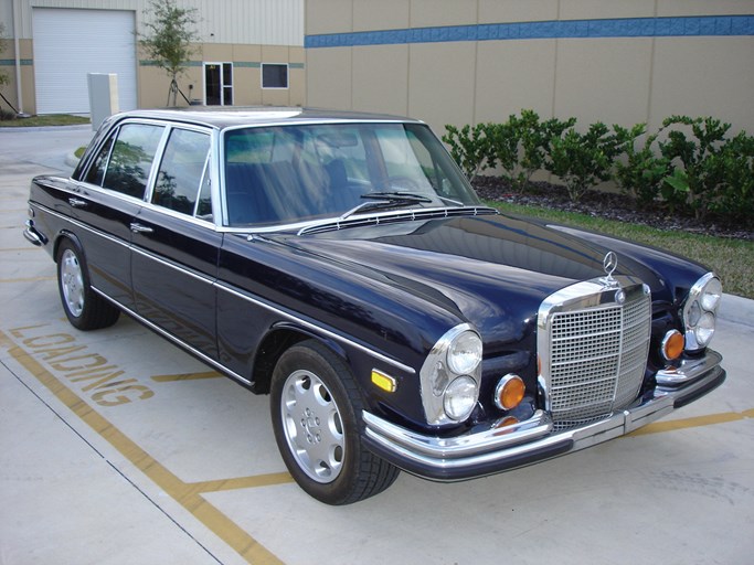 1971 Mercedes-Benz 6.3 300 SEL Sedan