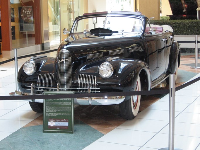 1940 LaSalle Series 40-52 Convertible Sedan