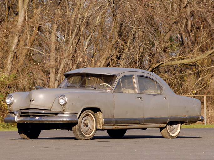 1951 Kaiser Model 512 Deluxe Sedan