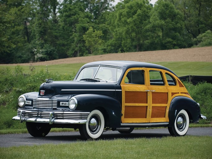 1947 Nash Ambassador Six Super Suburban Woodie Sedan