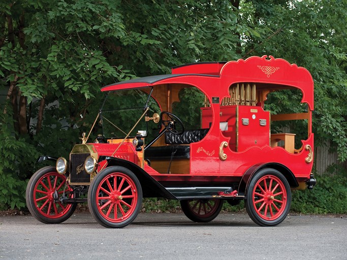 c. 1915 Ford Model T Calliope Truck