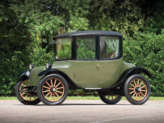 1918 Milburn Electric Light Brougham