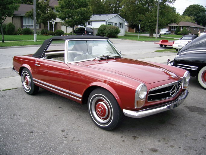 1967 Mercedes-Benz 230 SL Roadster