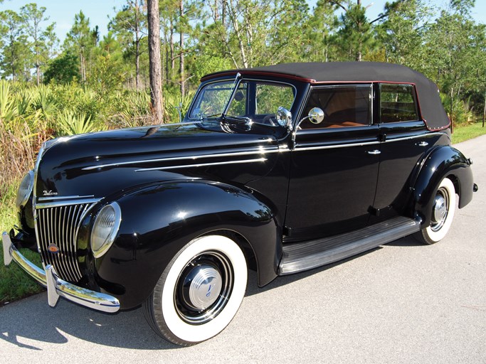 1939 Ford Convertible Sedan