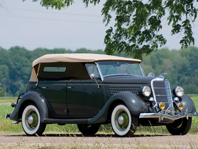 1935 Ford Deluxe Phaeton