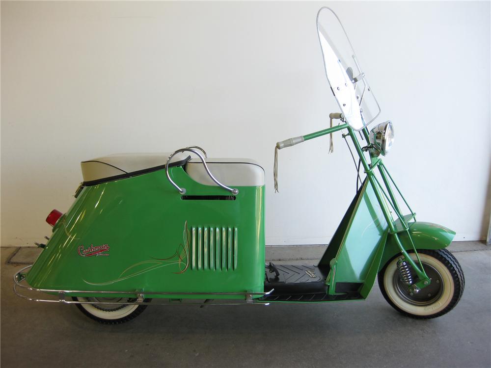 1950 CUSHMAN ROAD KING MOTOR SCOOTER