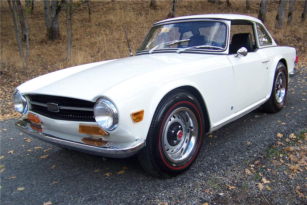 1969 TRIUMPH TR-6 CONVERTIBLE