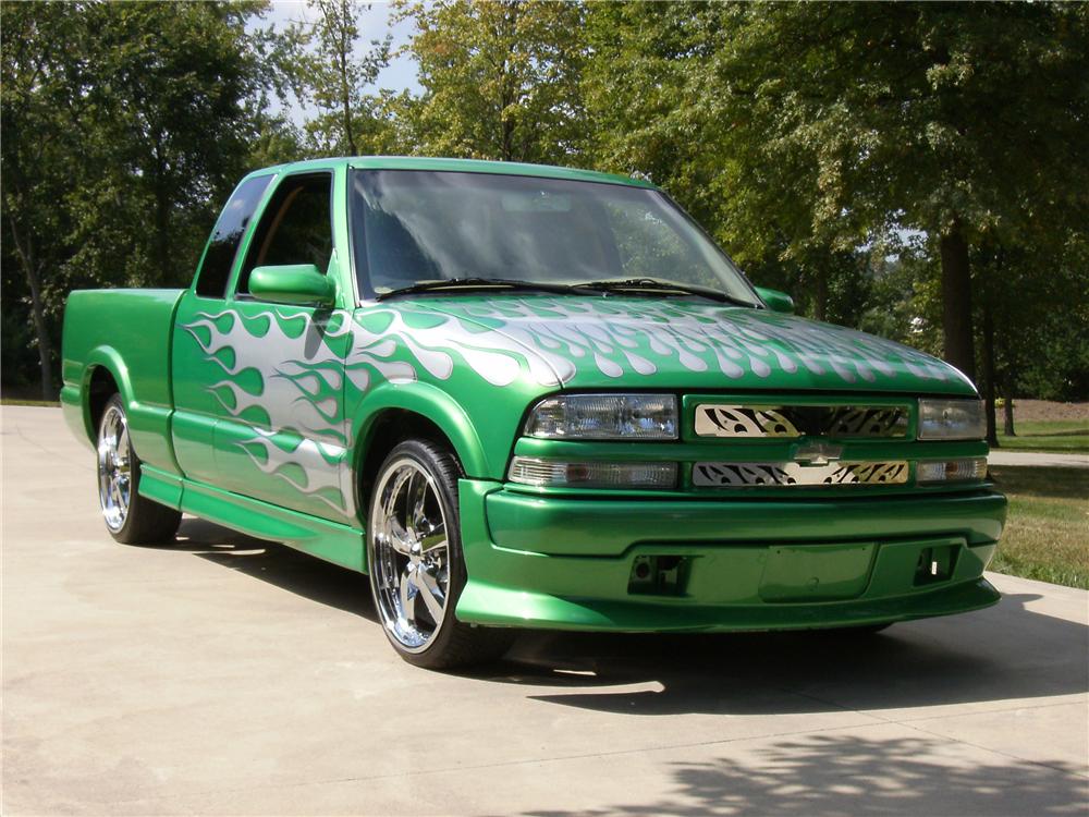 2002 CHEVROLET S-10 CUSTOM PICKUP