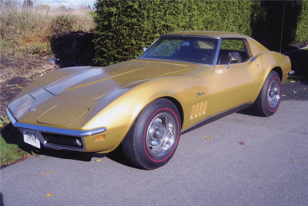 1969 CHEVROLET CORVETTE 2 DOOR COUPE