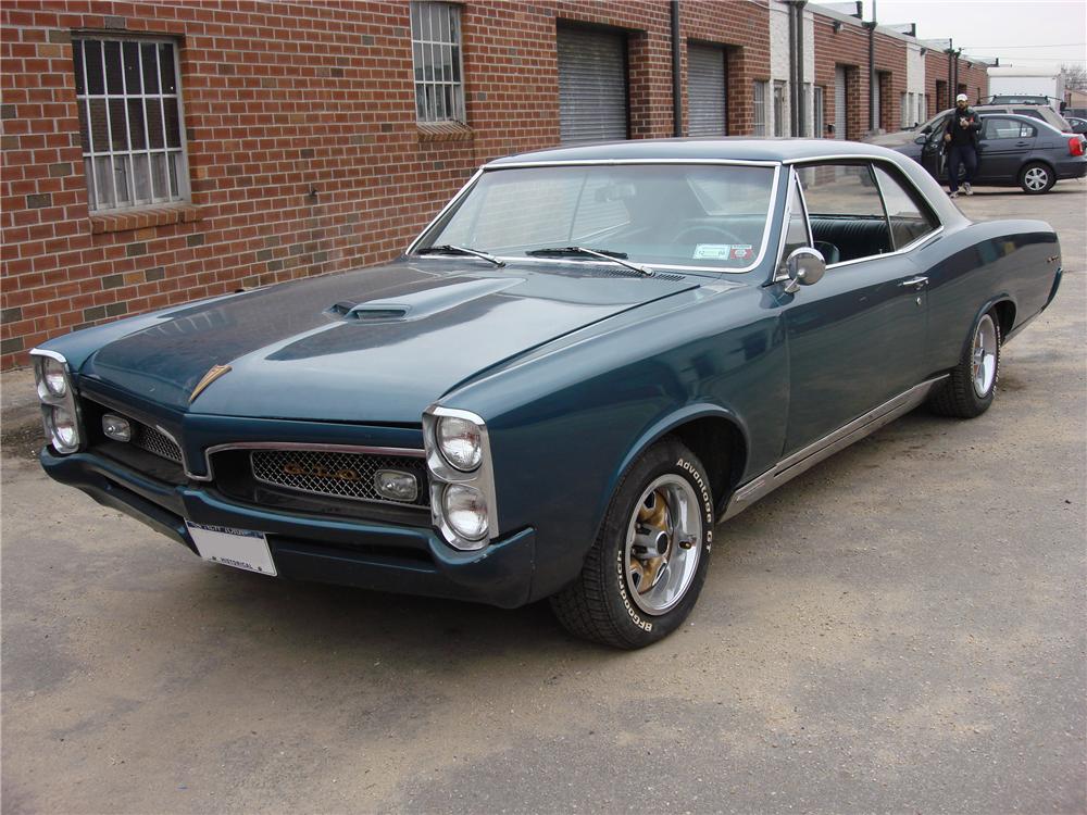 1967 PONTIAC GTO 2 DOOR HARDTOP