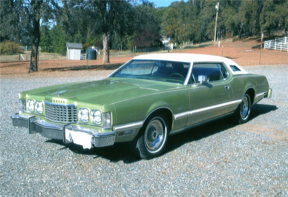 1975 FORD THUNDERBIRD 2 DOOR SEDAN