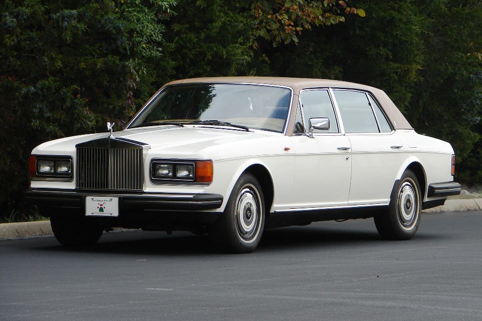 1987 ROLLS-ROYCE SILVER SPUR 4 DOOR SEDAN