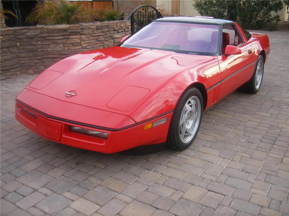 1990 CHEVROLET CORVETTE COUPE