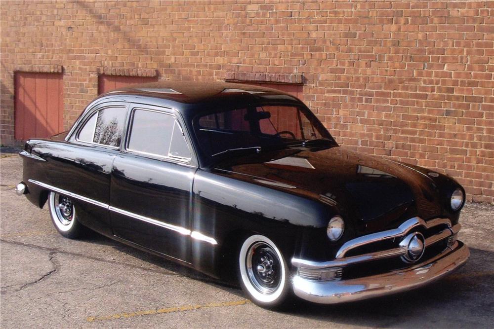 1950 FORD CUSTOM 2 DOOR SEDAN