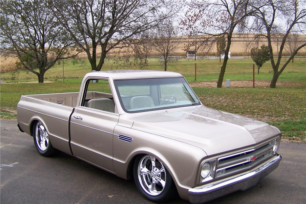 1968 CHEVROLET C-10 PICKUP