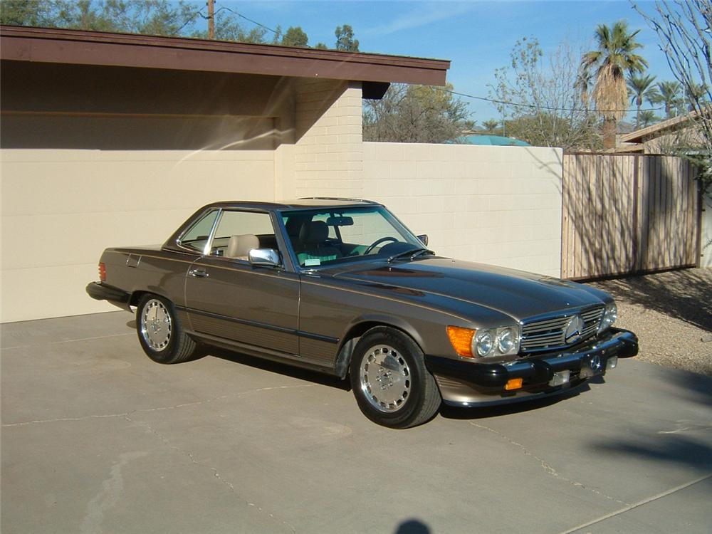 1987 MERCEDES-BENZ 560SL CONVERTIBLE