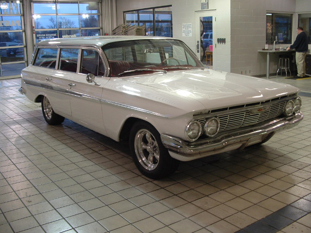 1961 CHEVROLET NOMAD CUSTOM STATION WAGON