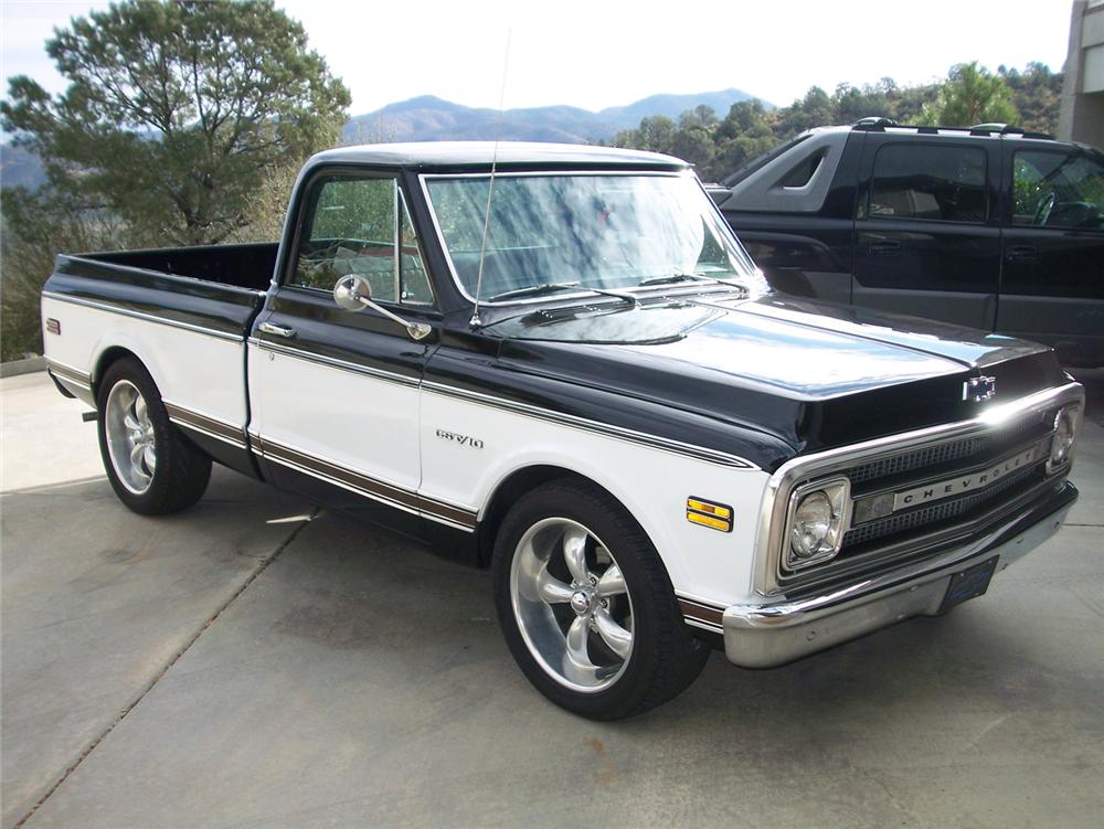 1969 CHEVROLET C-10 CUSTOM PICKUP