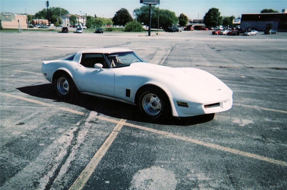 1981 CHEVROLET CORVETTE CUSTOM COUPE