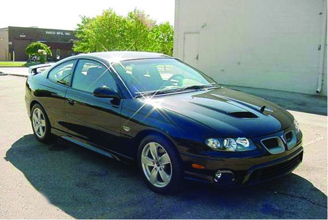 2005 PONTIAC GTO 