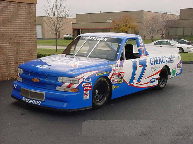 0 CHEVROLET SILVERADO GMAC SHOW RACE TRUCK #17