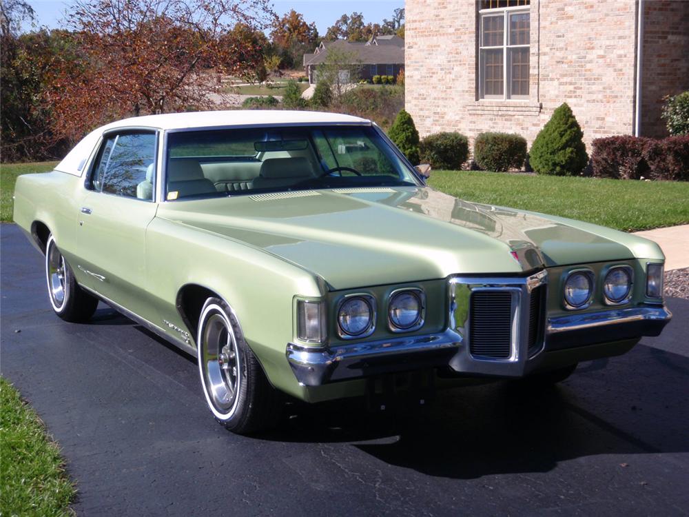 1969 PONTIAC GRAND PRIX 2 DOOR COUPE