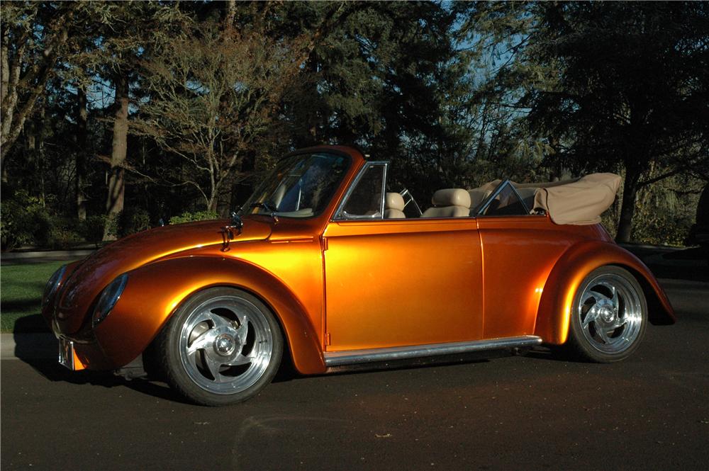 1975 VOLKSWAGEN SUPER BEETLE CUSTOM CONVERTIBLE