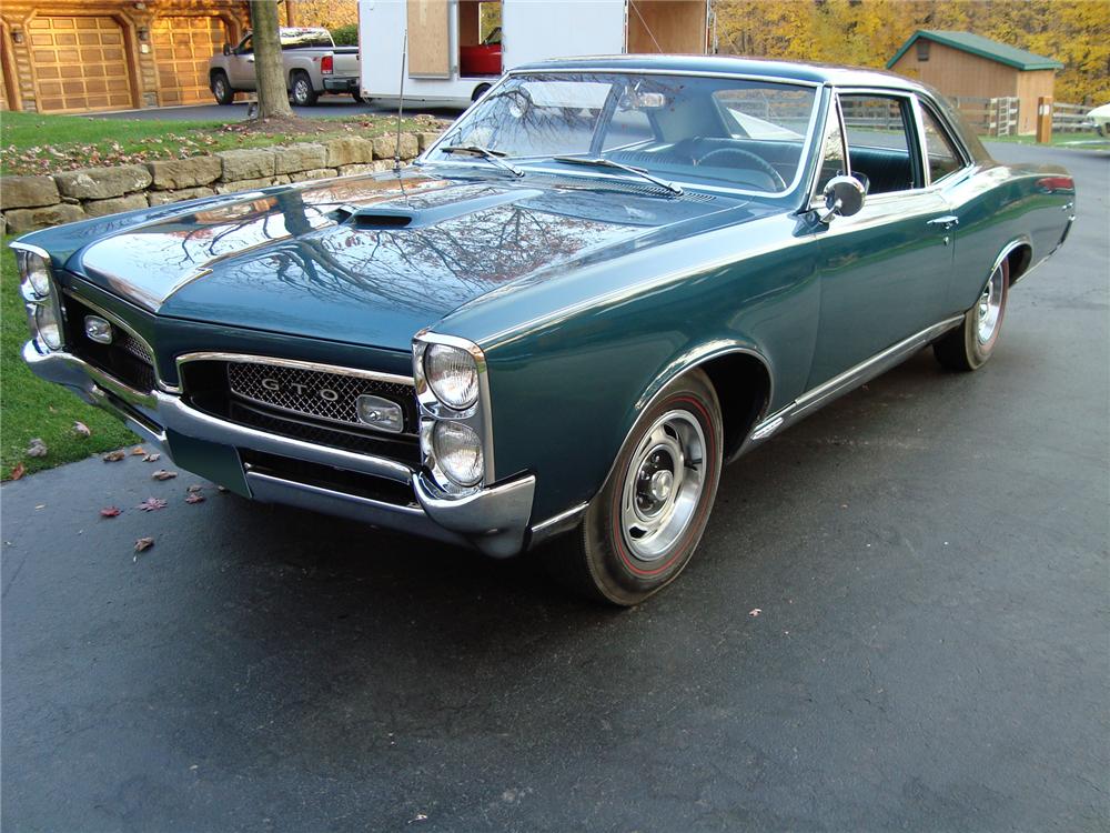 1967 PONTIAC GTO 2 DOOR POST