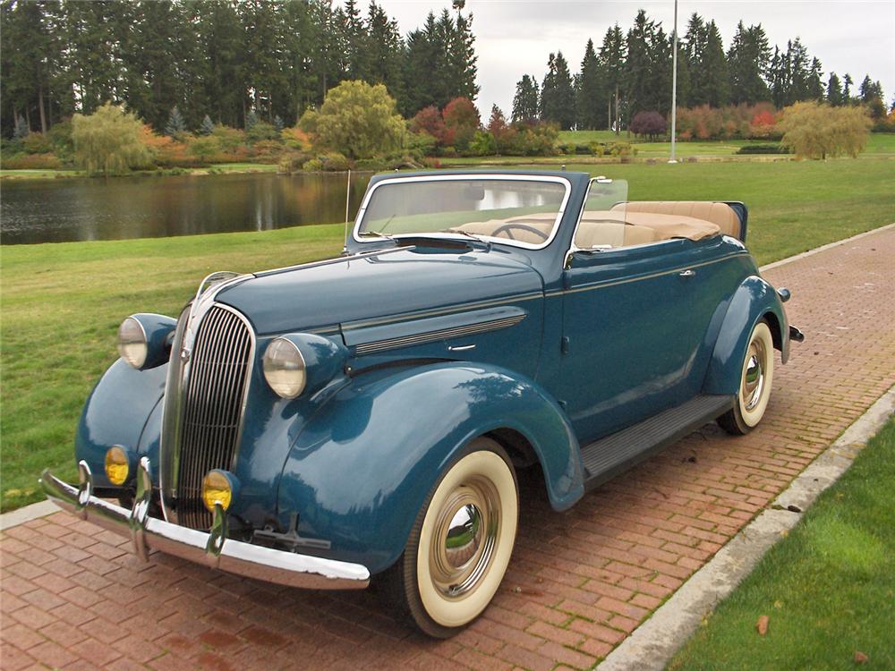 1937 PLYMOUTH ROADSTER DELUXE 2 DOOR CONVERTIBLE