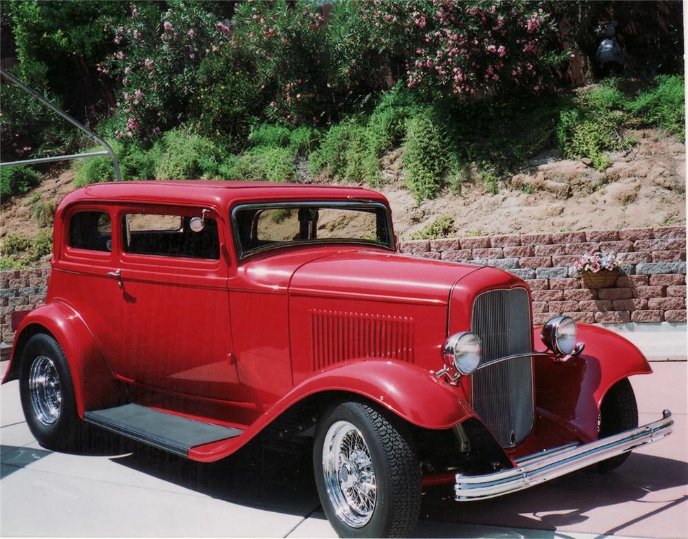 1932 FORD VICTORIA CUSTOM 2 DOOR SEDAN