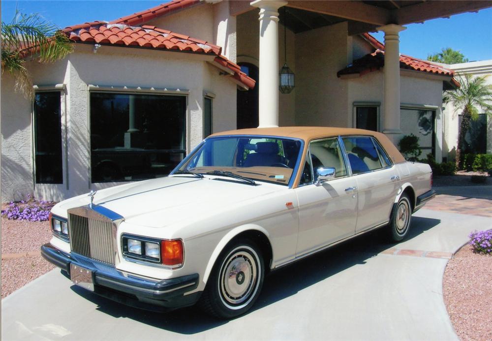 1990 ROLLS-ROYCE SILVER SPUR 4 DOOR SEDAN