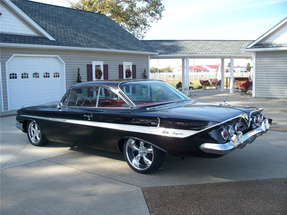 1961 CHEVROLET IMPALA 2 DOOR BUBBLE TOP