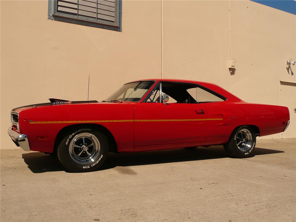 1970 PLYMOUTH ROAD RUNNER 2 DOOR HARDTOP